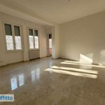 Rent 4 bedroom apartment of 130 m² in Milan