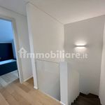 Affitto 4 camera appartamento di 158 m² in Milano