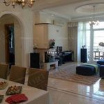 Rent 4 bedroom apartment of 185 m² in Budapest