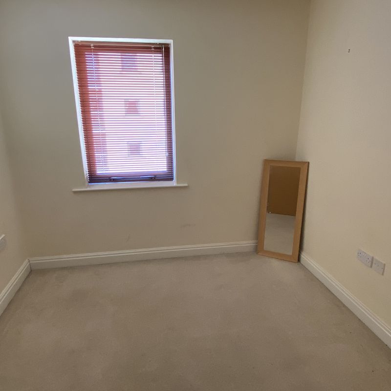 3 bedroom property to let in Kentmere Drive, Lakeside - £850 pcm