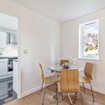 Rent 2 bedroom flat of 45 m² in London