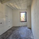 Affitto 5 camera appartamento di 90 m² in Firenze