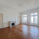 Appartement de 200 m² avec 6 chambre(s) en location à Nantes