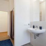 Rent 5 bedroom apartment in Berlin