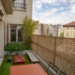 Rent 6 bedroom apartment of 114 m² in PARIS