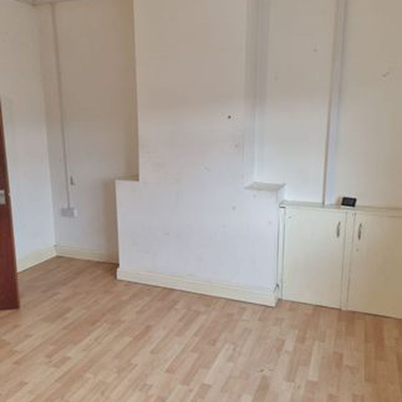 Flat to rent in Springfields, Walsall WS4 Rushall