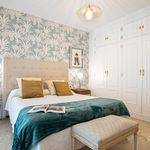 Rent 3 bedroom apartment of 200 m² in Granada