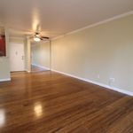 Rent 1 bedroom apartment of 56 m² in Woodland Hills