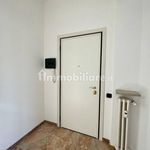 Affitto 4 camera appartamento di 80 m² in Parma