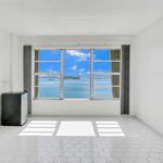 Rent 2 bedroom apartment of 1358 m² in Miami