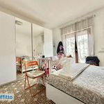 Rent 3 bedroom apartment of 120 m² in Roma