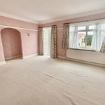 Rent 6 bedroom apartment in Scarborough