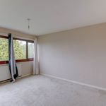 Rent 3 bedroom flat in Tamworth