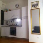 Rent 2 bedroom apartment of 52 m² in Milano