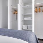 Rent 1 bedroom apartment of 49 m² in Tour Eiffel, Invalides – Ecole Militaire, Saint-Thomas d’Aquin