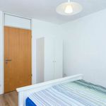 Rent 5 bedroom apartment of 76 m² in Berlin
