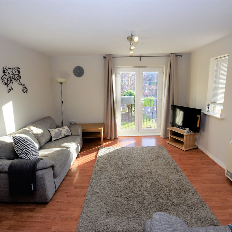 2 bed apartment to rent in Stanhope Avenue, NG5 £900 per month Sherwood Rise