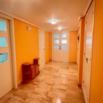Rent 2 bedroom apartment of 180 m² in Elviria