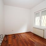 Rent 5 bedroom house of 190 m² in Kašina