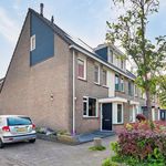 Huur 4 slaapkamer huis van 124 m² in Nieuwerkerk Aan Den Ijssel