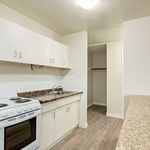Lakeview Apartments Renovated Suite - Bachelor