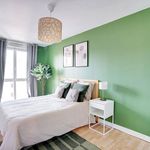 Rent 1 bedroom apartment of 14 m² in Le Kremlin-Bicêtre