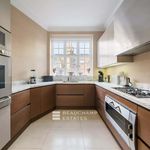 Rent 4 bedroom apartment of 343 m² in Canterbury