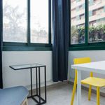Rent a room of 197 m² in Milano