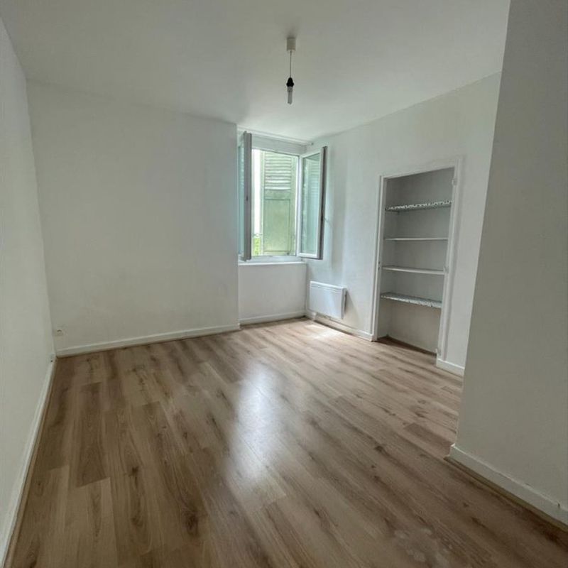 Location Appartement Ambérieu-en-Bugey 01500 Ain - 2 pièces  36 m2  à 350 euros