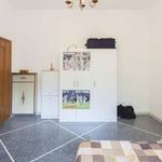 Camera di 100 m² a Bologna