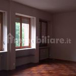 Affitto 4 camera appartamento di 141 m² in Biella