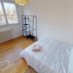 Rent 5 bedroom apartment of 74 m² in Massy