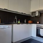 Rent 2 bedroom apartment of 76 m² in Porto