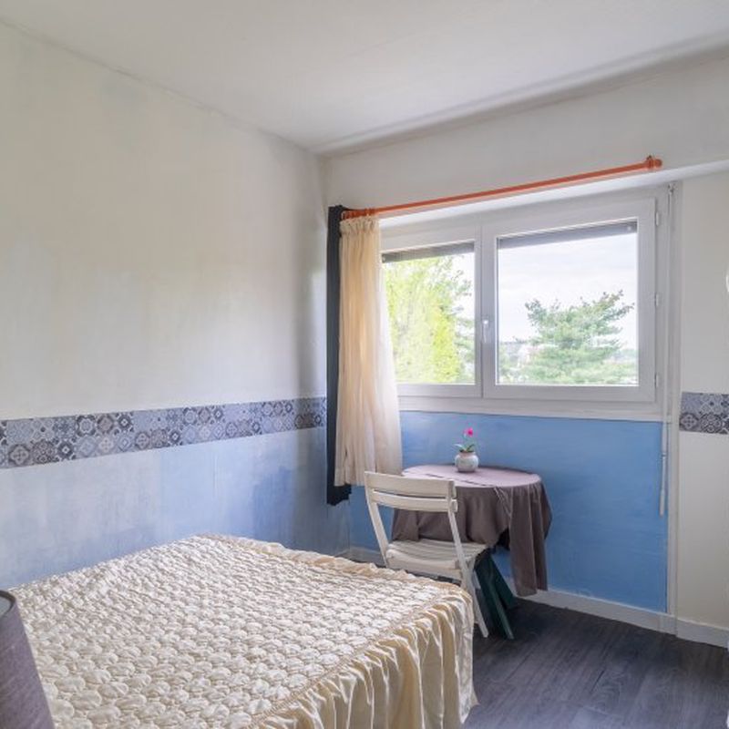 Chambres à louer dans un appartement de 3 chambres en France
