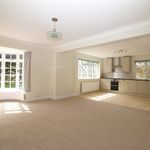 Rent 4 bedroom house in Haywards Heath