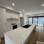 Rent 3 bedroom house of 210 m² in Nowra - Bomaderry