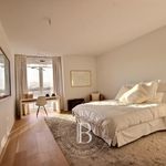 Rent 3 bedroom apartment of 236 m² in Ixelles