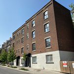 Appartement de 312 m² avec 1 chambre(s) en location à Montréal