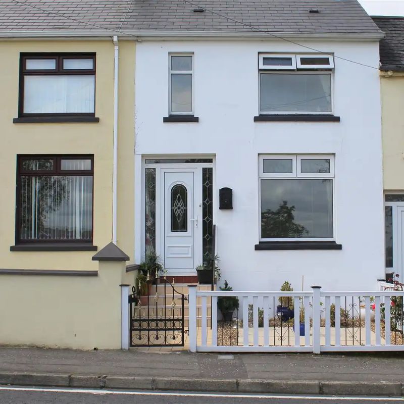 house for rent at 25 Demesne Avenue, Derry, BT48 9QD, England