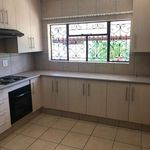 Rent 2 bedroom apartment of 45 m² in Pretoria
