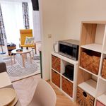 Rent 1 bedroom apartment of 49 m² in Budapest