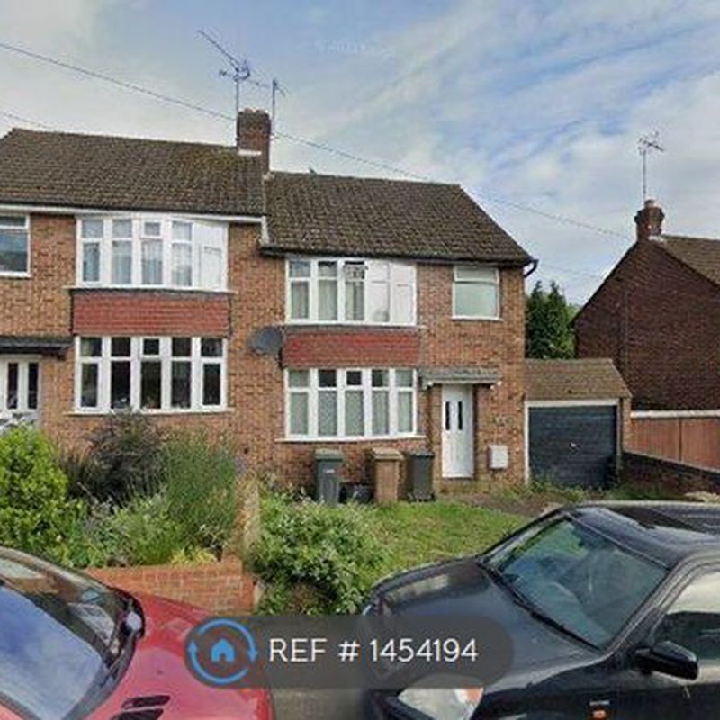 Room to rent in Tenzing Grove, Luton LU1 Farley Hill
