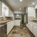 Rent 4 bedroom apartment of 279 m² in Dallas