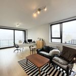 Rent 2 bedroom apartment of 90 m² in Oudergem