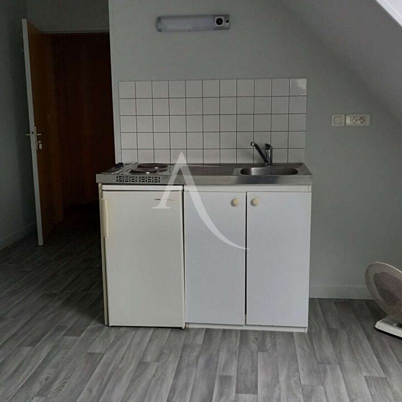 Location appartement 1 pièce 15 m² Gournay-en-Bray (76220)