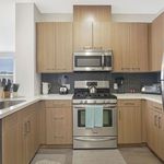 Rent 3 bedroom apartment of 133 m² in Glendale