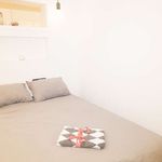 Rent 2 bedroom apartment of 47 m² in Barcelona