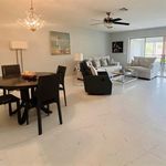 Rent 2 bedroom apartment of 1220 m² in Delray Beach