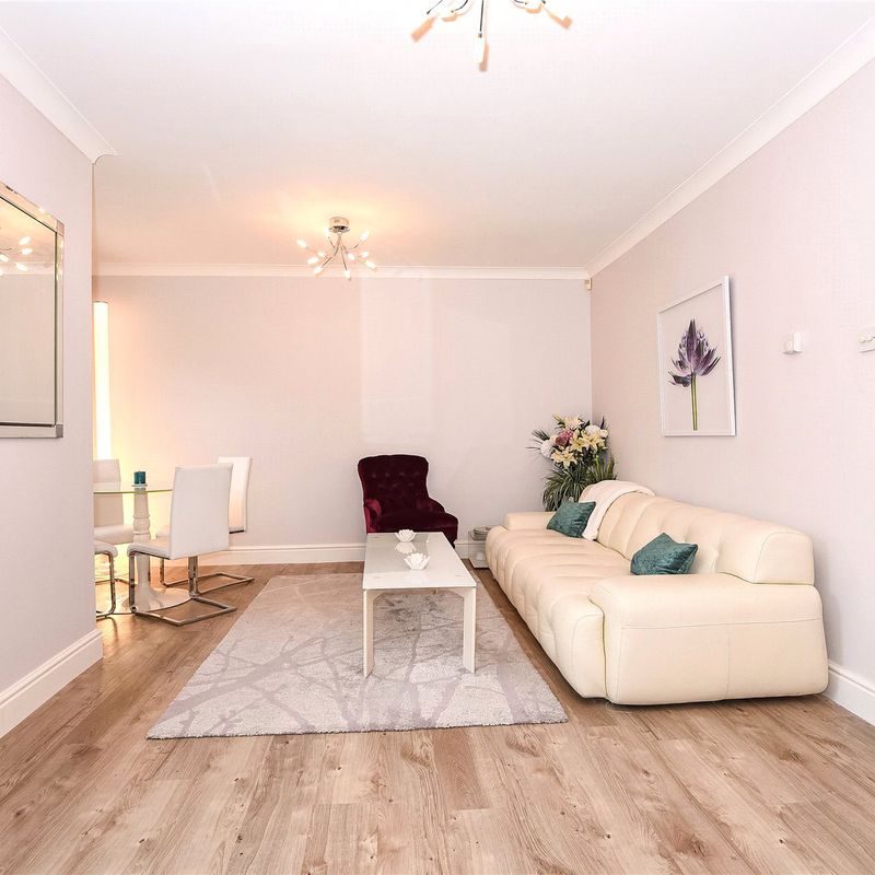 Flat to Rent in Camberley - Townside Place - CAL210057