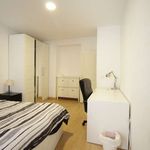 Rent a room of 170 m² in Madrid